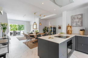 Azahara 2, Contemporary Scandinavian style open plan apartment with 2 terraces